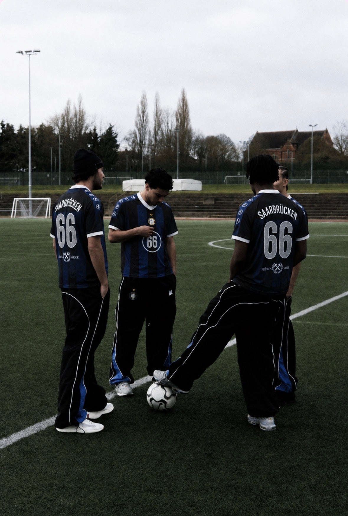 BLEU ET NOIR - Szn. 2027 - FRÈRES DE LA SARRE