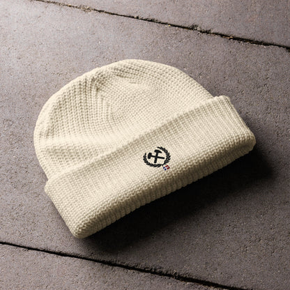 Frères de la Sarre Beanie mit dem Bergbau Logo, dem Lorbeerkranz und der alten Saarland Flagge in beige